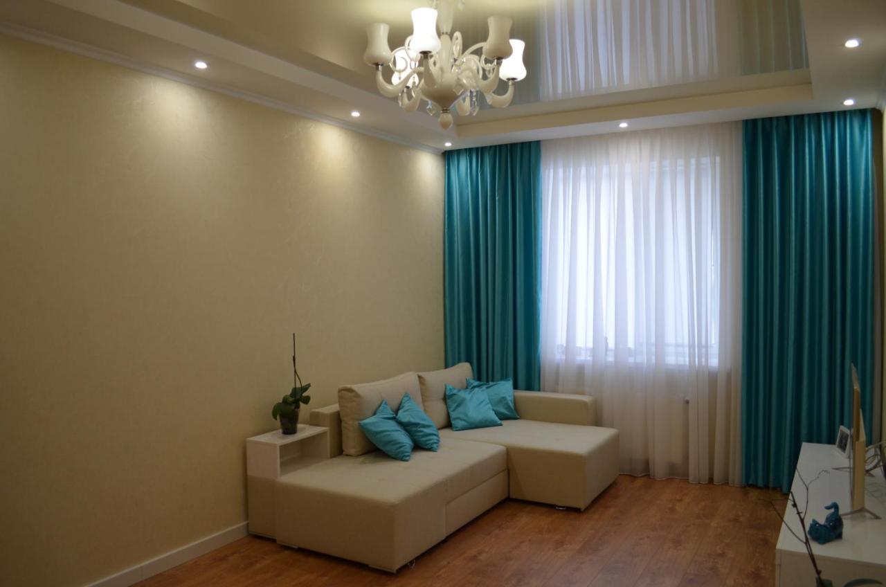 Apartment On Getmana Vigovskogo 49 Rivne Exterior photo