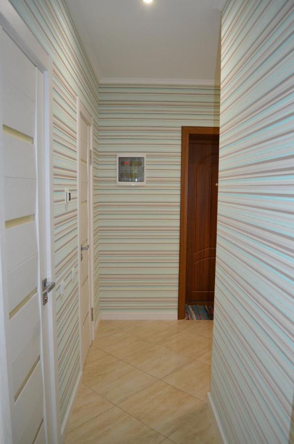 Apartment On Getmana Vigovskogo 49 Rivne Exterior photo